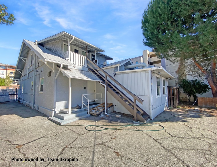 750 E Walnut St, Pasadena, CA à louer - Photo de l’immeuble – Image 3 sur 7