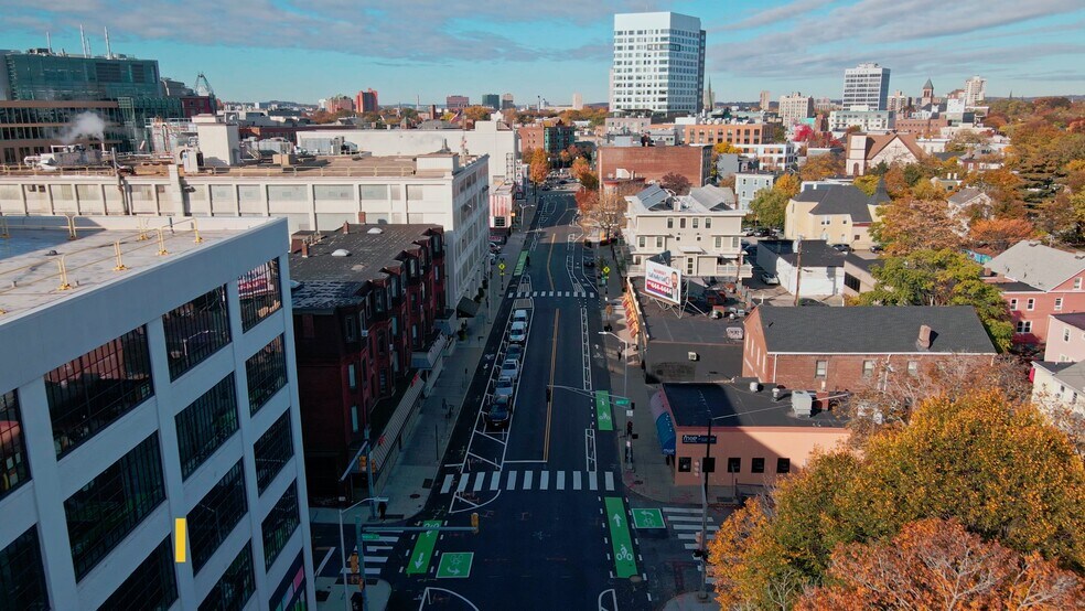 781-783 Main St, Cambridge, MA à vendre - Vidéo sur l’annonce professionnelle – Image 2 sur 6