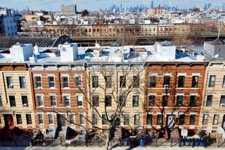 Plus de détails pour 1673 Woodbine St, Ridgewood, NY - Logement à vendre