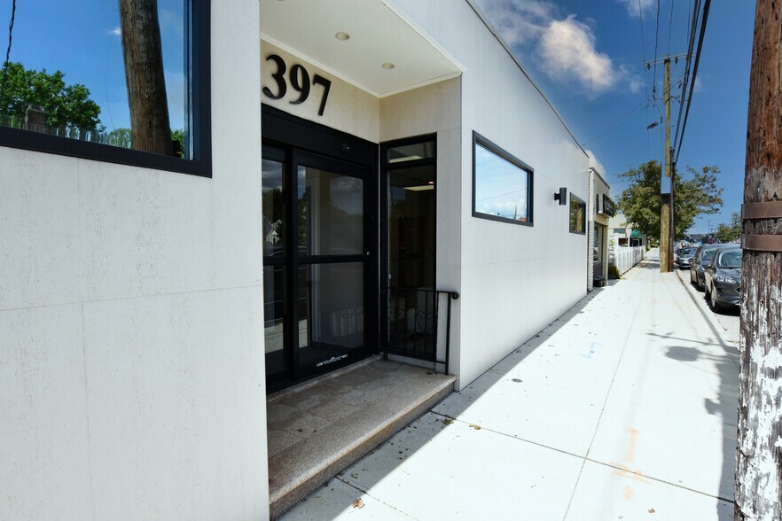 397 Willis Ave, Williston Park, NY à louer - Photo de l’immeuble – Image 2 sur 5