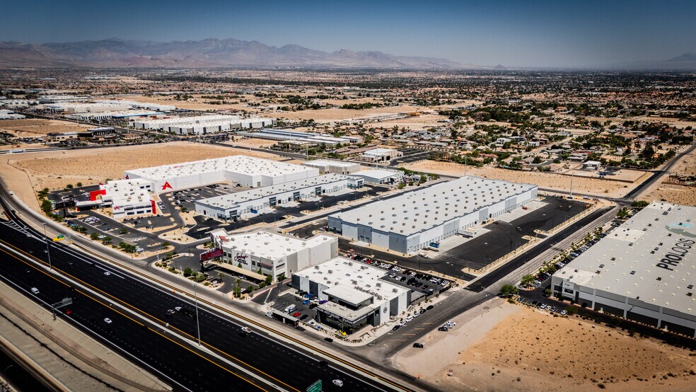6551 Westwind Rd, Las Vegas, NV à louer - Photo de l’immeuble – Image 3 sur 5
