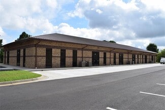 Plus de détails pour 104 Whiting Way, Warner Robins, GA - Local d'activités à louer