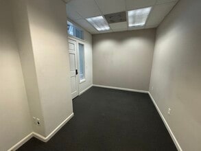 103 Providence Mine Rd, Nevada City, CA à louer Photo intérieure– Image 1 sur 2