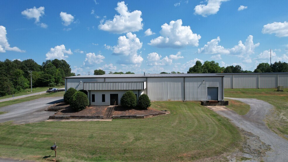 143 Caggiano Dr, Gaffney, SC à louer - Photo de l’immeuble – Image 2 sur 12