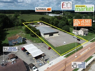 Plus de détails pour 213 N Sandusky St, Plymouth, OH - Local commercial à vendre
