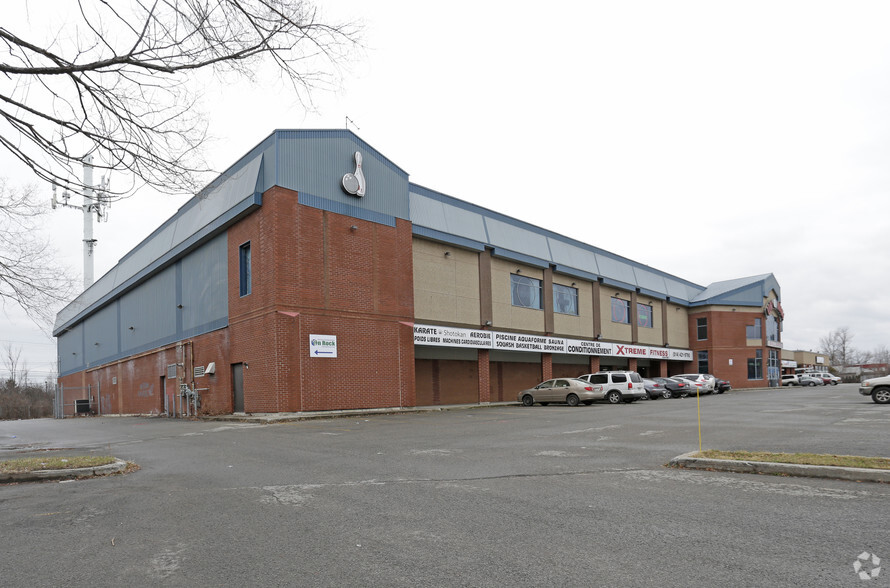9562-9574 Boul Gouin W, Montréal, QC à louer - Photo principale – Image 1 sur 3