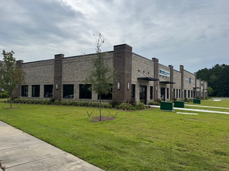 125 Southern Junction Blvd, Pooler, GA à louer - Photo de l’immeuble – Image 2 sur 3