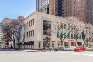 Plus de détails pour 717 N Michigan Ave, Chicago, IL - Local commercial à louer