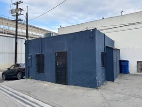 11919-11923 Ventura Blvd, Studio City, CA à louer Photo de l’immeuble– Image 2 sur 21