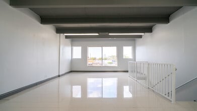 1833-1847 NW 20th St, Miami, FL à louer Photo intérieure– Image 1 sur 3