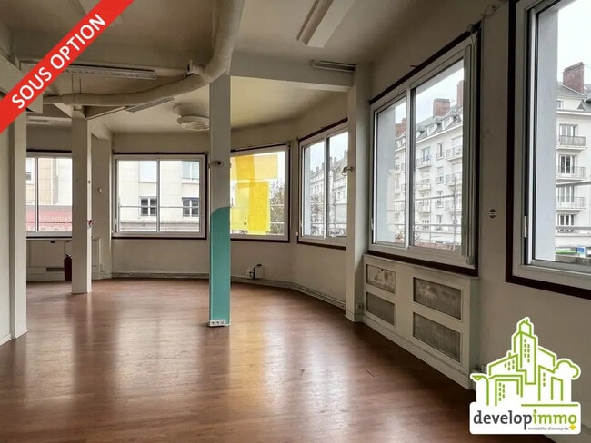 Plus de détails pour Bureau à louer