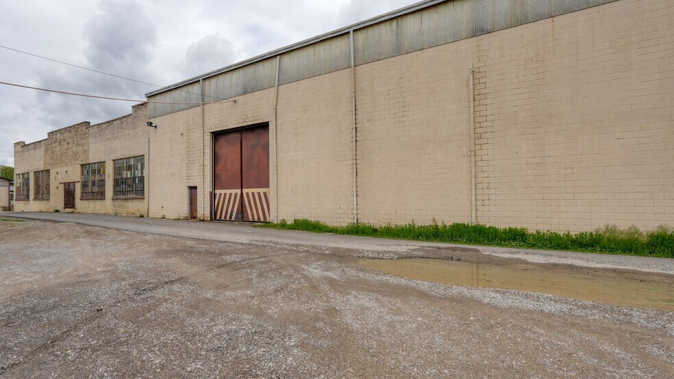 120 Graham St, Zanesville, OH à vendre - Photo de l’immeuble – Image 2 sur 31