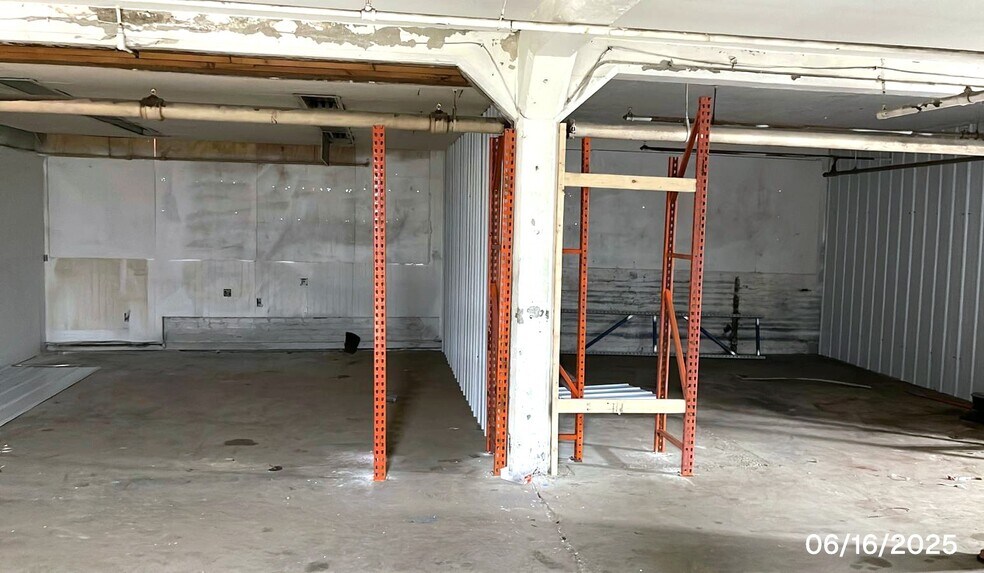 1101 S Kilbourn Ave, Chicago, IL à louer - Photo de l’immeuble – Image 3 sur 5