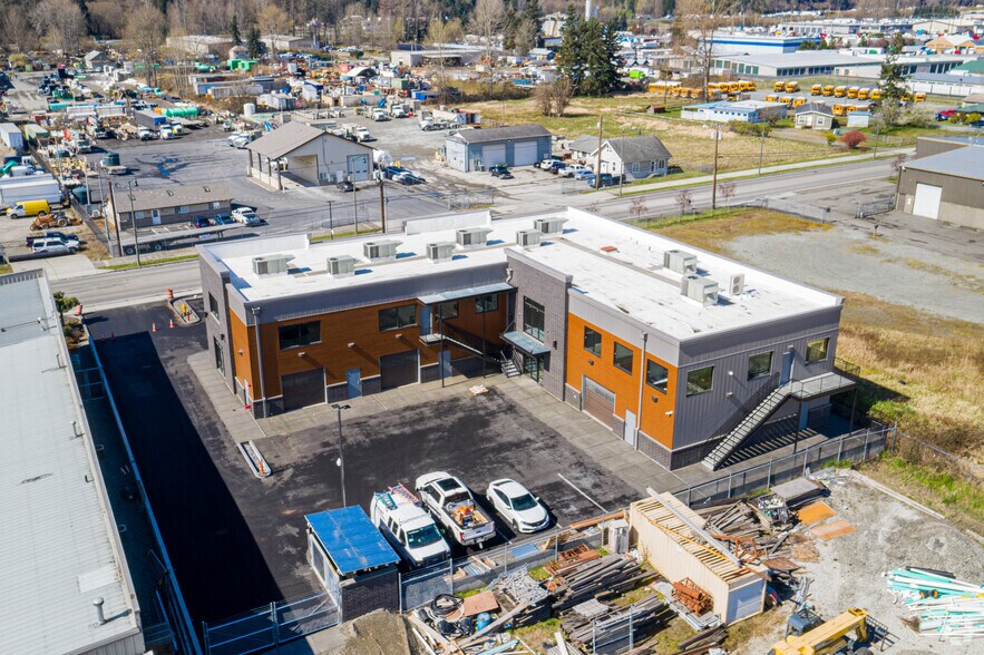 1407 Valentine Ave SE, Sumner, WA à louer - Photo de l’immeuble – Image 3 sur 5