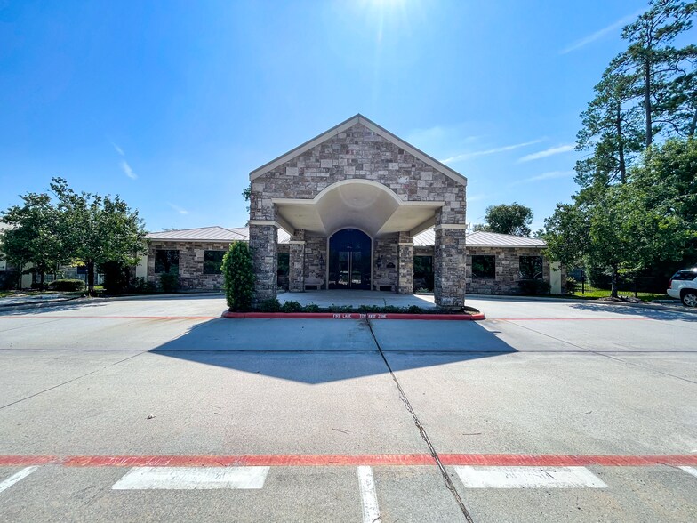 819 Crossbridge Dr, Spring, TX à vendre - Photo de l’immeuble – Image 2 sur 3