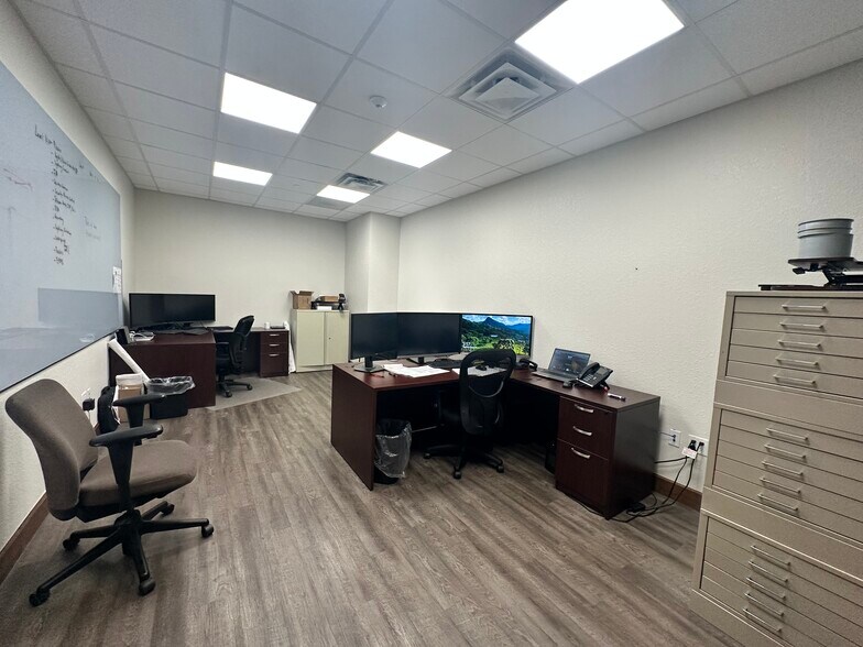 1645 NW 33rd St, Pompano Beach, FL à louer - Photo de l’immeuble – Image 3 sur 12
