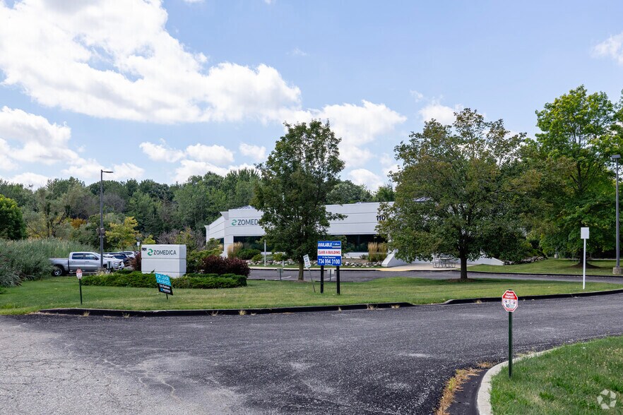 1101 Technology Dr, Ann Arbor, MI à louer - Photo de l’immeuble – Image 2 sur 4