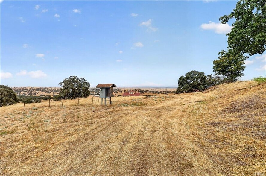 5102 Indian Gulch rd, Catheys Valley, CA à vendre - Photo de l’immeuble – Image 3 sur 17