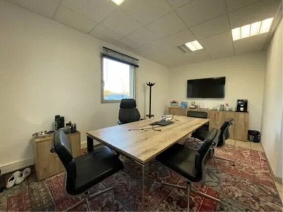 Bureau dans GONFREVILLE-L'ORCHER à louer - Photo intérieure – Image 2 sur 4