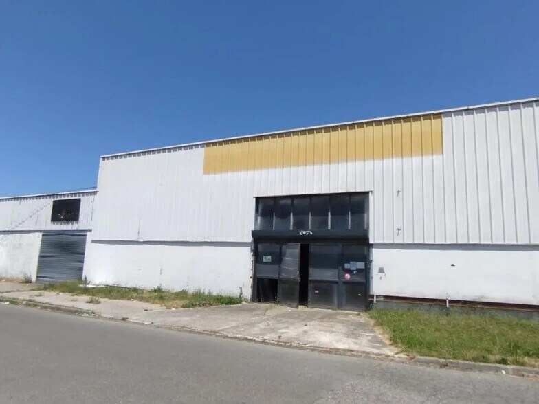 Local d’activités dans Launaguet à louer - Photo de l’immeuble – Image 2 sur 11