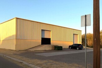 Plus de détails pour 2303 Santa Rita Ave, Laredo, TX - Industriel/Logistique à louer