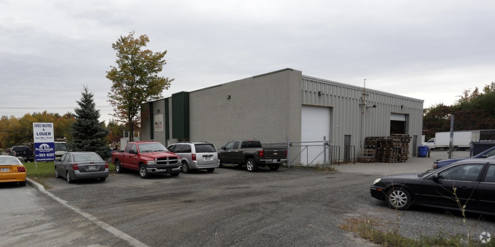 1700-1704 Rue Effingham, Terrebonne, QC à vendre - Photo principale – Image 1 sur 4