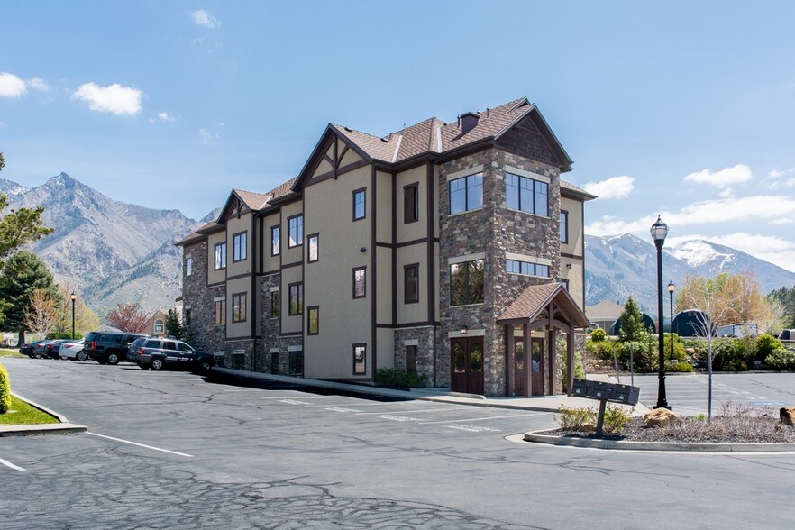 155 W Canyon Crest Rd, Alpine, UT à vendre - Photo de l’immeuble – Image 1 sur 9