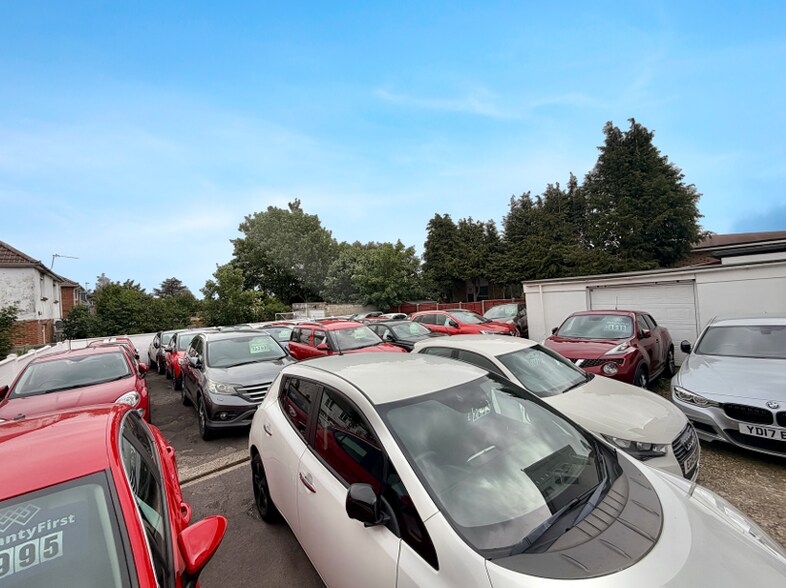 1529-1529A Wimborne Rd, Bournemouth à louer - Photo de l’immeuble – Image 2 sur 6