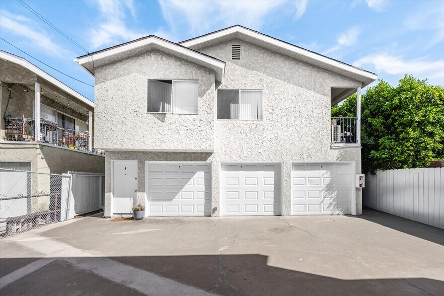 625 Orizaba Ave, Long Beach, CA à vendre - Photo de l’immeuble – Image 3 sur 32