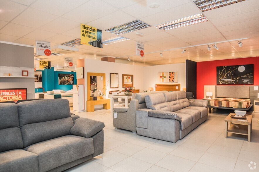 Local commercial dans Ávila, Ávila à louer - Photo intérieure – Image 3 sur 42