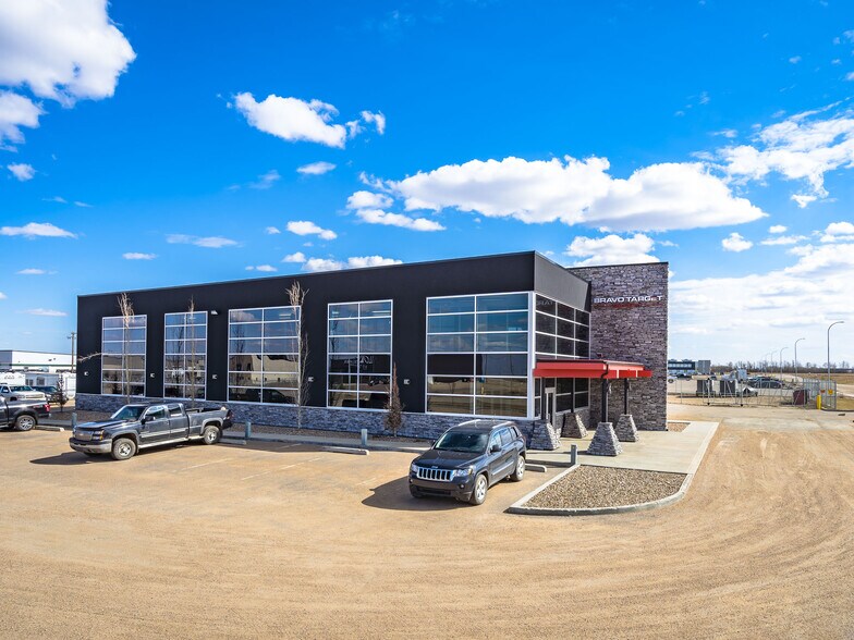 5531 70 Ave, Lloydminster, AB à louer - Photo de l’immeuble – Image 1 sur 16