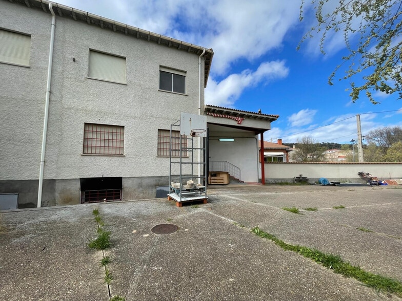 Avenida Juventud, 9, Muñogalindo, Ávila à vendre - Photo de l’immeuble – Image 2 sur 14