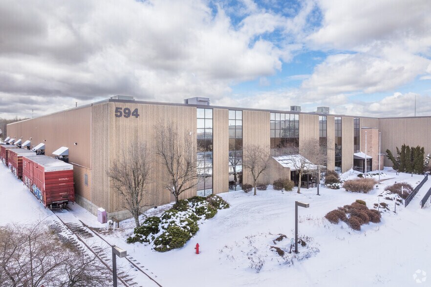 594 Can Do Expy, Hazleton, PA à vendre - Photo principale – Image 1 sur 5