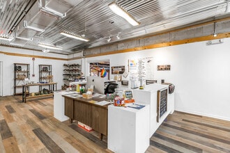 559 49th St S, Saint Petersburg, FL à louer Photo intérieure– Image 2 sur 11