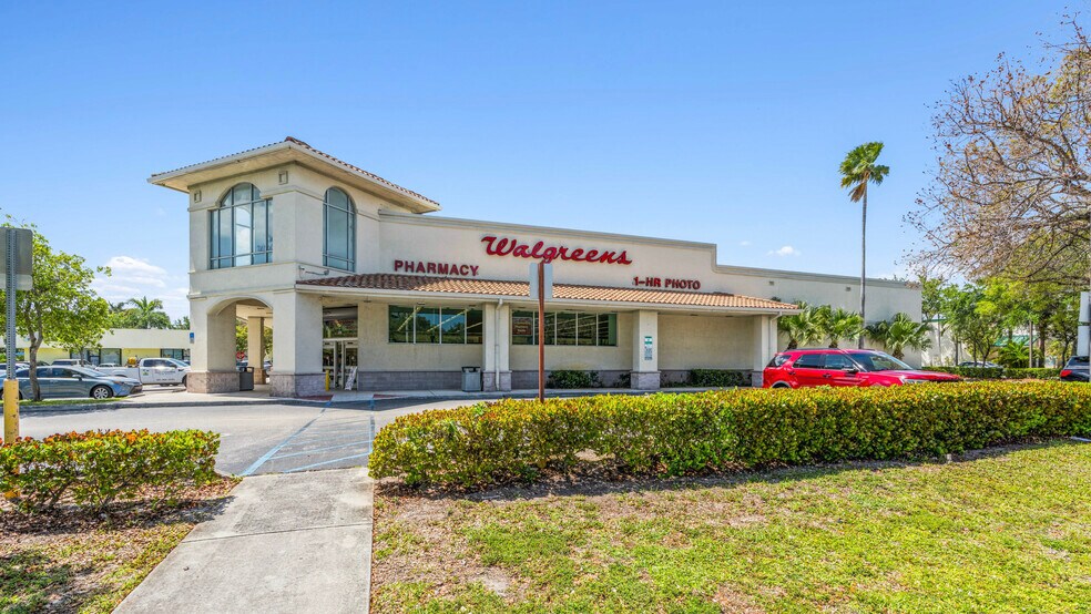 4509 Summit Blvd, West Palm Beach, FL à vendre - Photo de l’immeuble – Image 2 sur 6