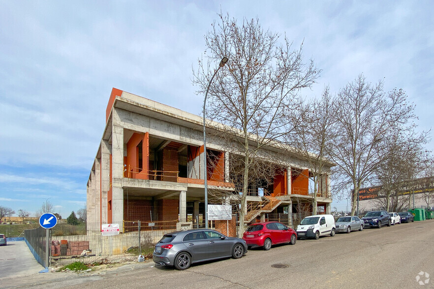 Industriel/Logistique dans Arroyomolinos, Madrid à vendre - Photo principale – Image 1 sur 6