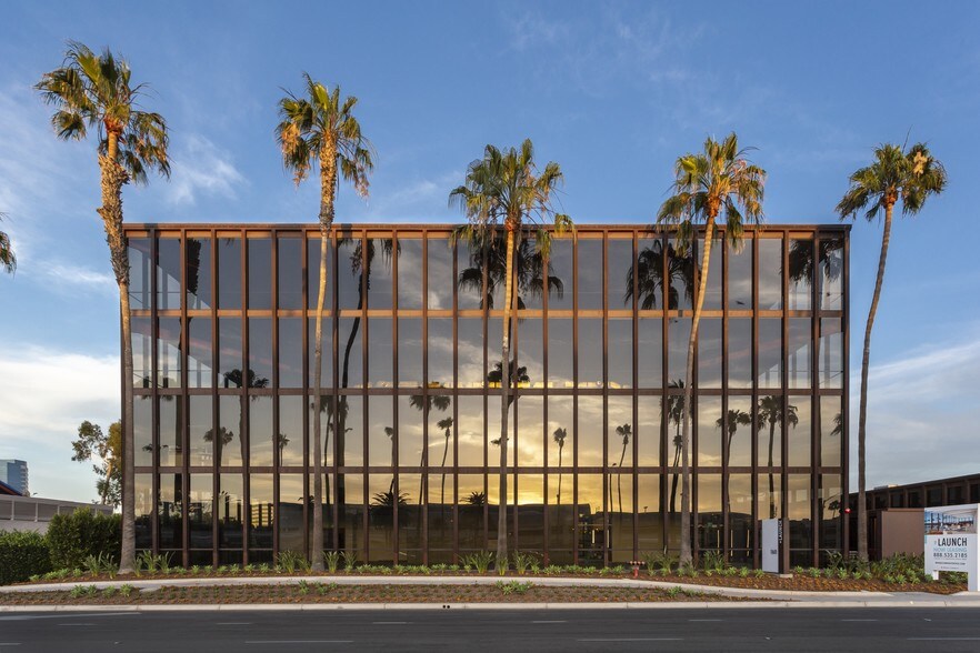 18600 MacArthur Blvd, Irvine, CA à louer - Photo de l’immeuble – Image 3 sur 13