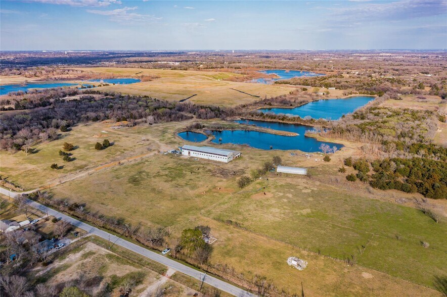 166.629 Acres for Sale portefeuille de 5 biens à vendre sur LoopNet.fr - Photo de l’immeuble – Image 2 sur 19