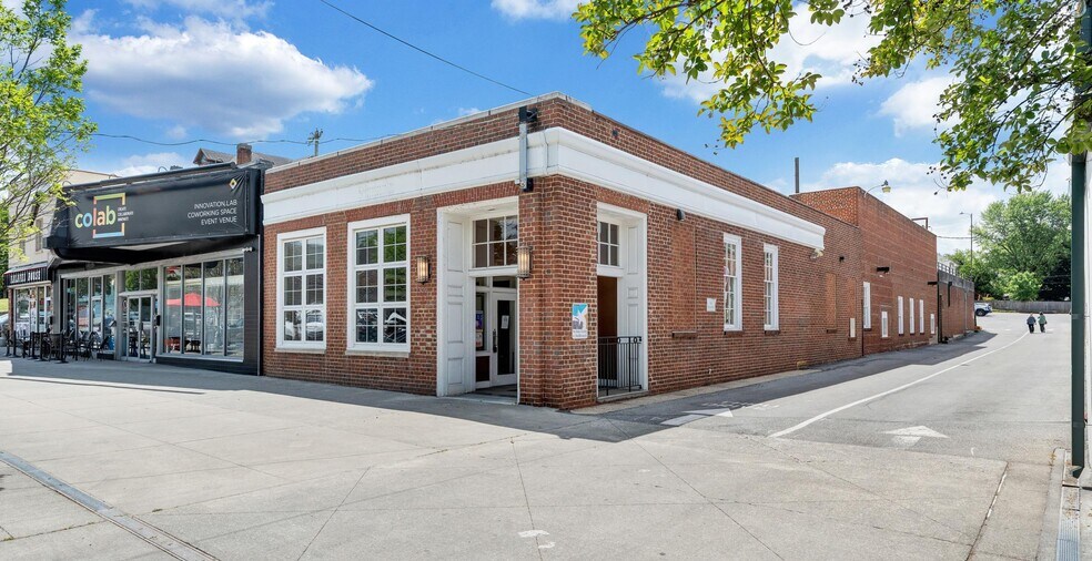 1323 Grandin Rd SW, Roanoke, VA à louer - Photo de l’immeuble – Image 2 sur 5