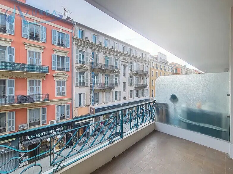 Bureau dans Nice à louer - Photo de l’immeuble – Image 3 sur 9
