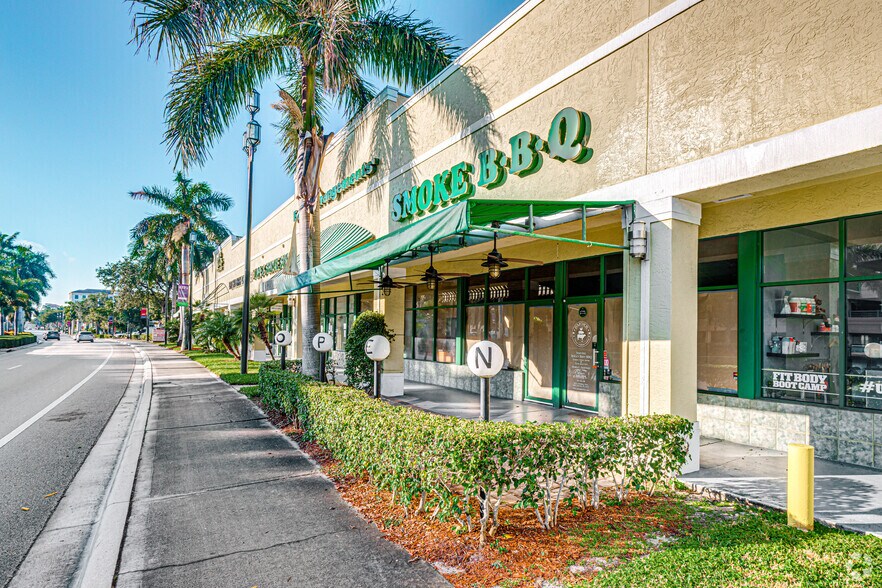 555 N Federal Hwy, Boca Raton, FL à louer - Photo de l’immeuble – Image 3 sur 9