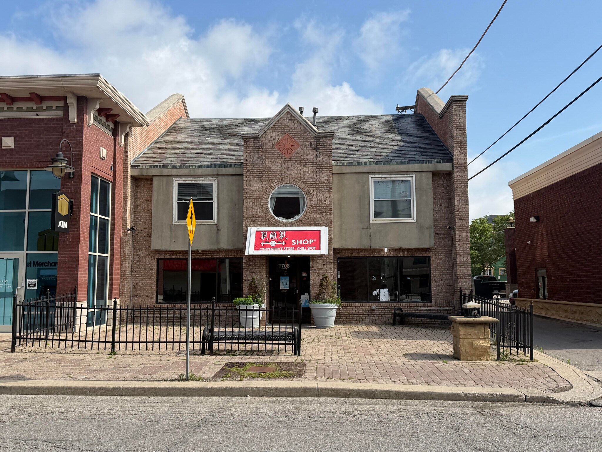 1708 W University Ave, Muncie, IN à louer Photo de l’immeuble– Image 1 sur 4