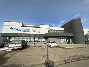 10550 Mayfield Rd, Edmonton, AB à louer Photo de l’immeuble– Image 1 sur 1