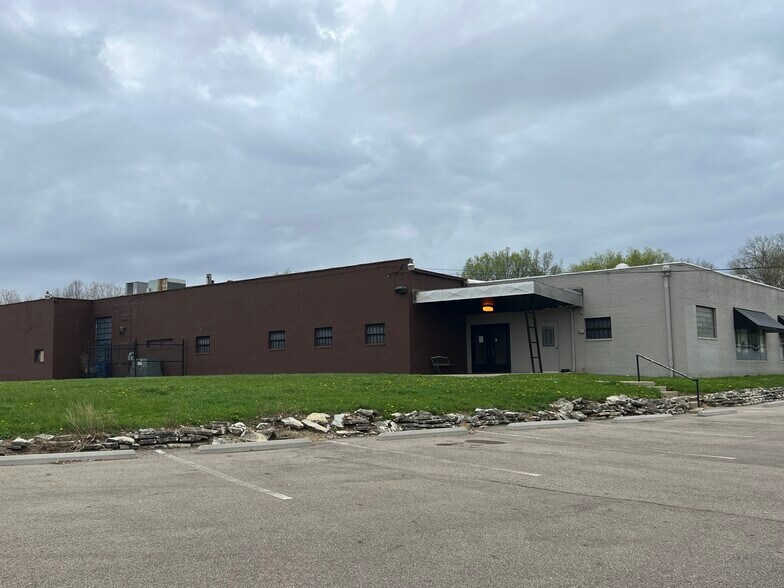 8433 N Cr-25a, Piqua, OH à vendre - Photo de l’immeuble – Image 1 sur 5