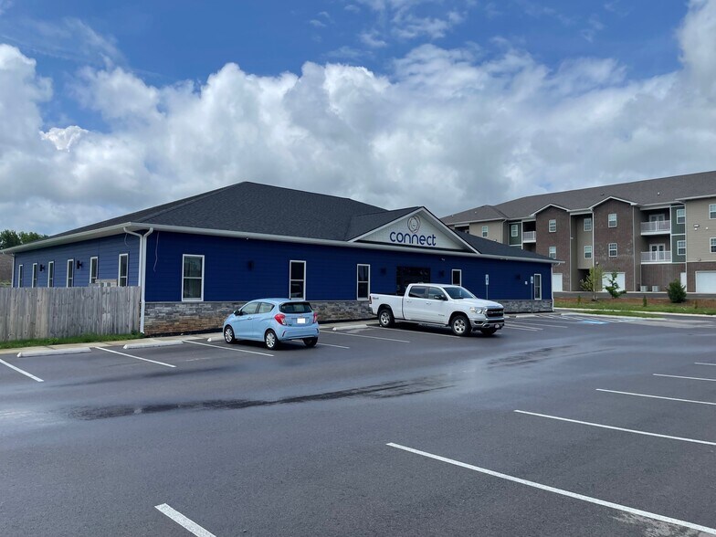 840 Professional Park Dr, Clarksville, TN à louer - Photo de l’immeuble – Image 3 sur 26