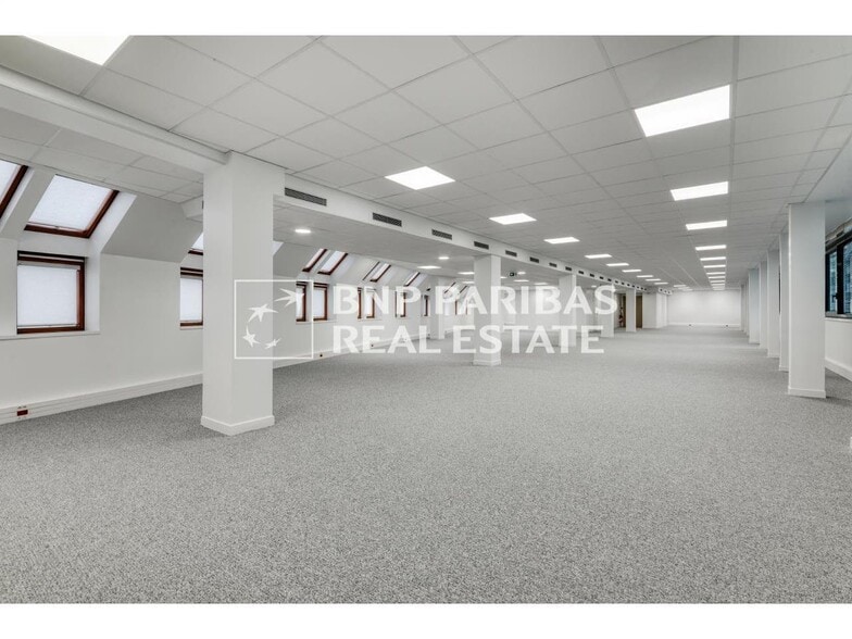164 Rue Victor Hugo, Levallois-Perret à louer - Photo de l’immeuble – Image 3 sur 14