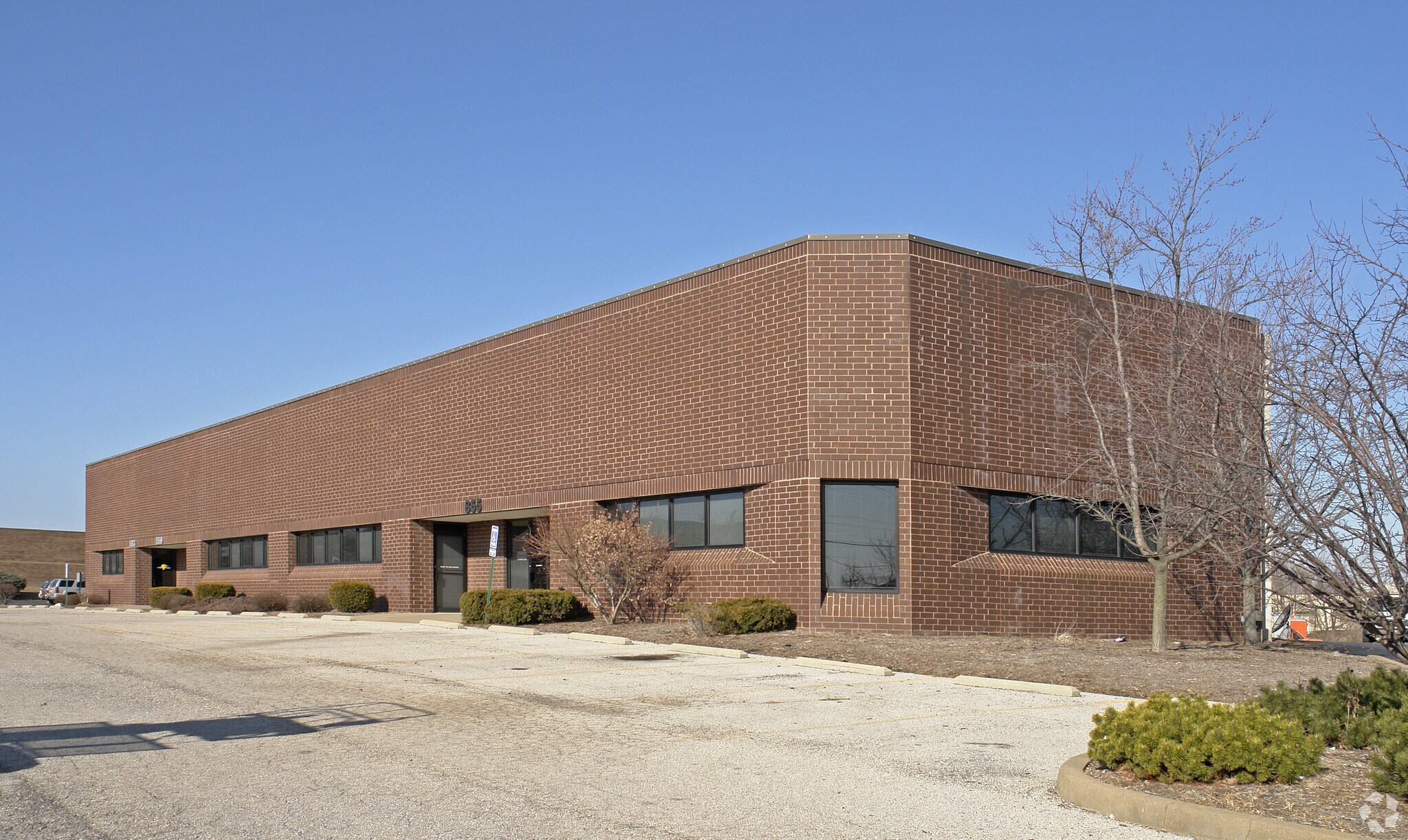 851-877 Horan Dr, Fenton, MO à louer Photo principale– Image 1 sur 12
