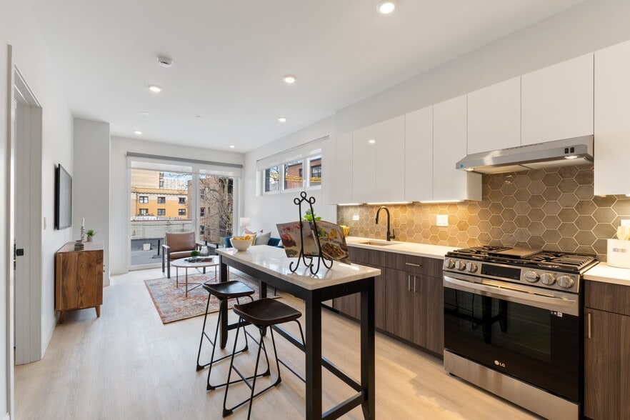 4501 N Sheridan Rd, Chicago, IL à louer - Photo de l’immeuble – Image 2 sur 62
