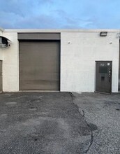 90 Wyandanch Ave, Wyandanch, NY à louer Photo de l’immeuble– Image 1 sur 2