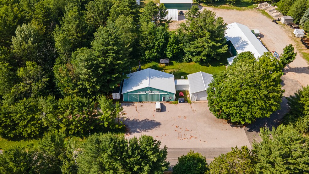 173 E Kasson Rd, Maple City, MI à vendre - Photo de l’immeuble – Image 3 sur 12